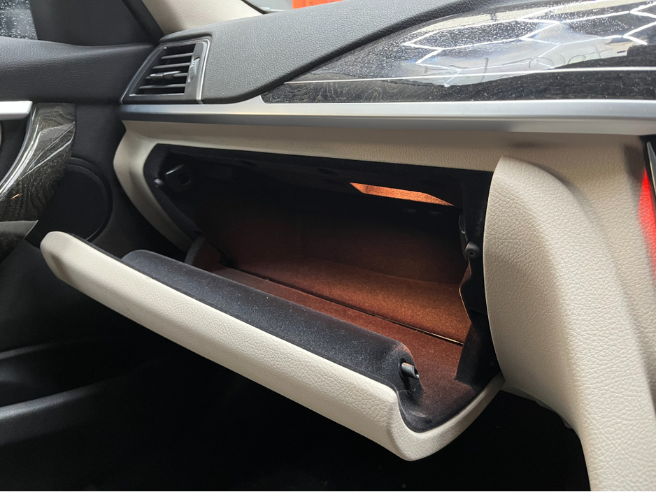 2016 BMW 3 Series €17950 2016 BMW 320D 2.0 AUTOMATIC / CRUISE CONTROL / 360° CAMERA / ELECTRIC MEMORY & HEATED SEATS / PADDLE SHIFTERS AND MORE €17,950