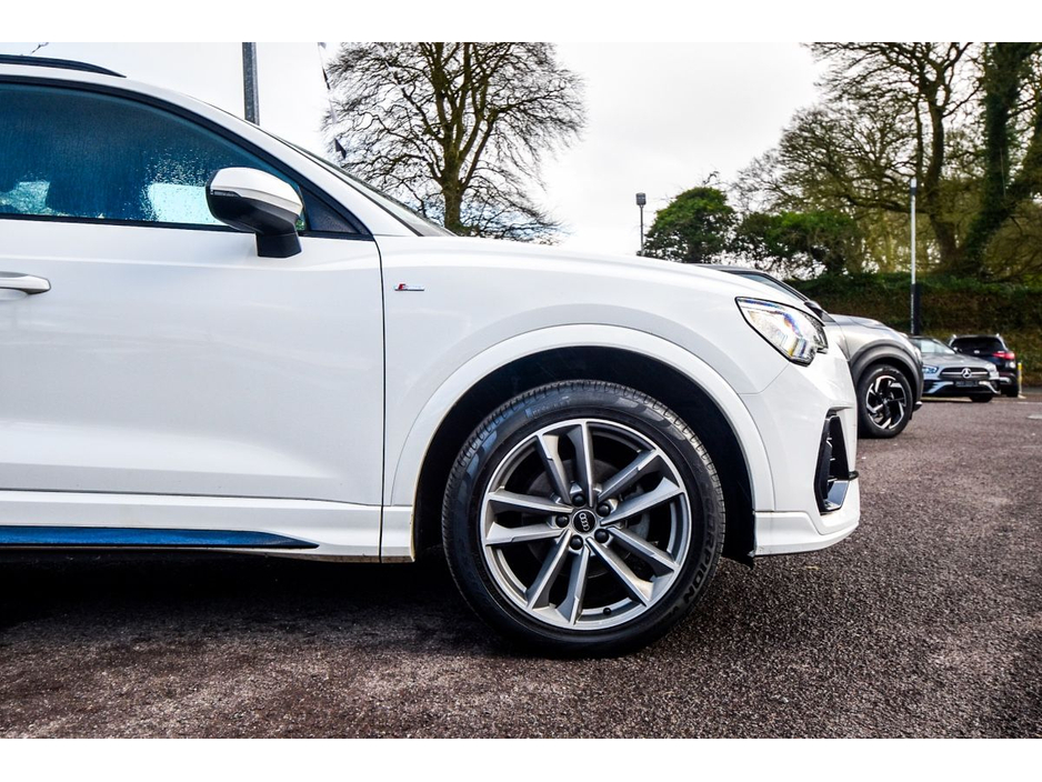 2023 Audi Q3 35 TDI 150HP S Tronic S line €43,850