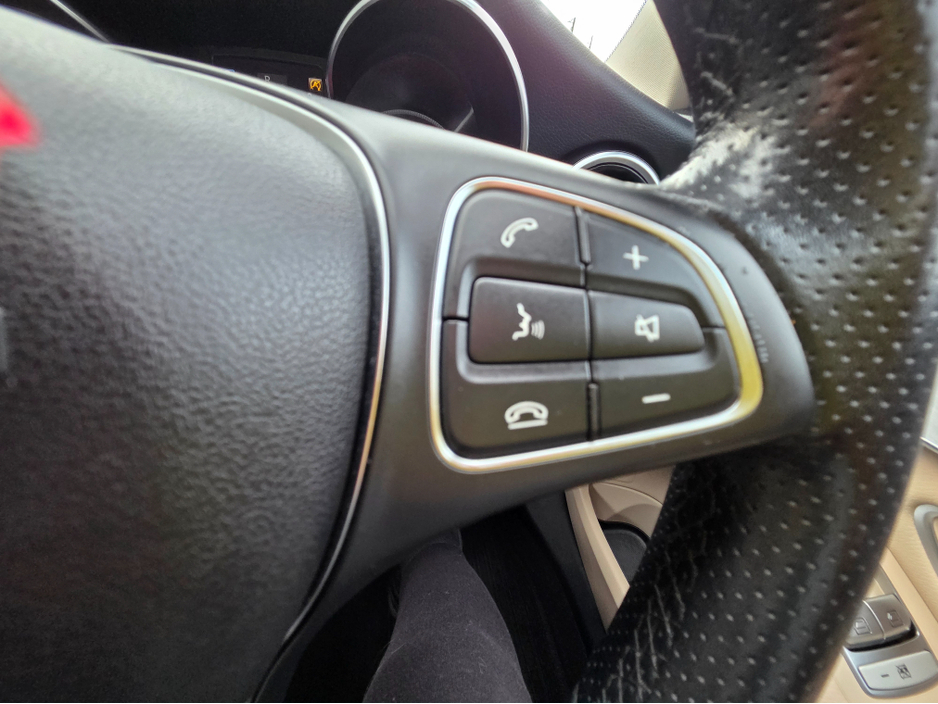 2019 Mercedes-Benz C Class - image 24