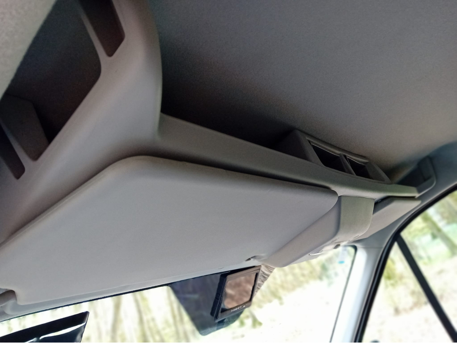 2019 Ford Transit - image 15