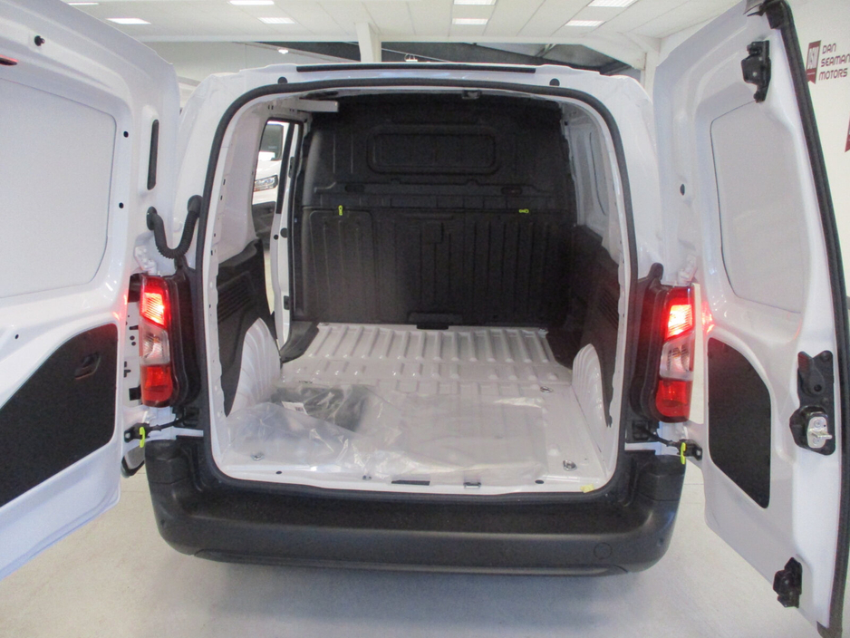 2026 Fiat Doblo - image 10