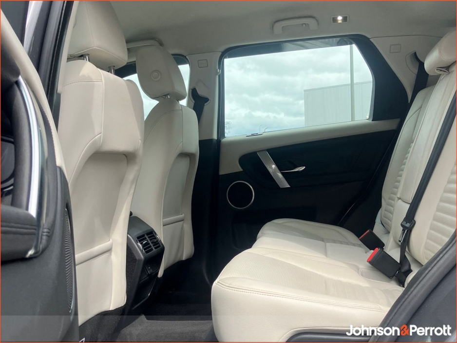 2021 Land Rover Discovery Sport - image 5