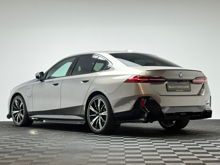 2025 BMW 5 Series 530E M SPORT €69,990