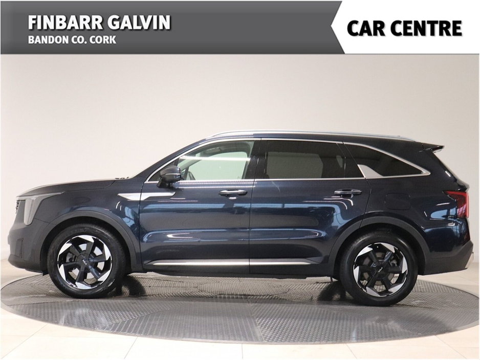 2024 Kia Sorento - image 3