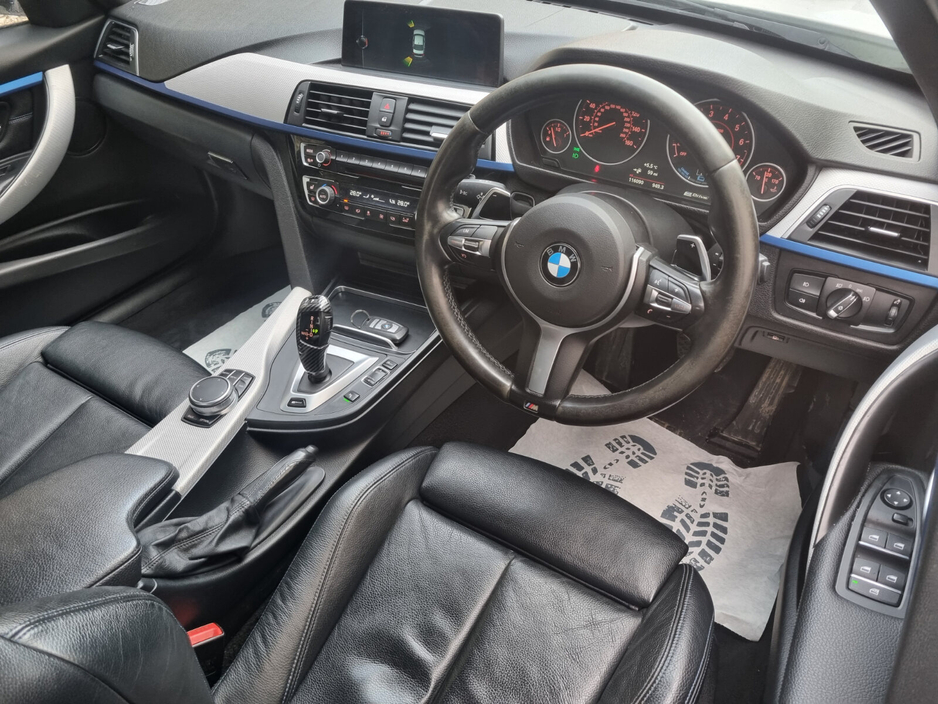 2017 BMW 3 Series 330e M Sport €14,499