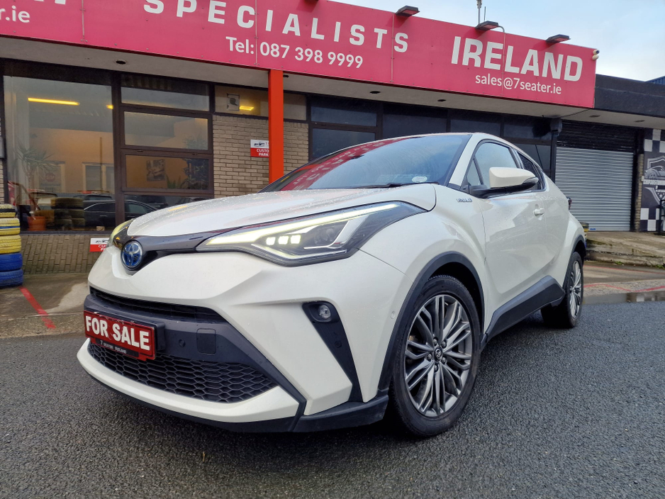 2022 Toyota C-HR 1.8 HYBRID AUTOMATIC SOL HIGH SPEC 2 KEYS 5 SEATER