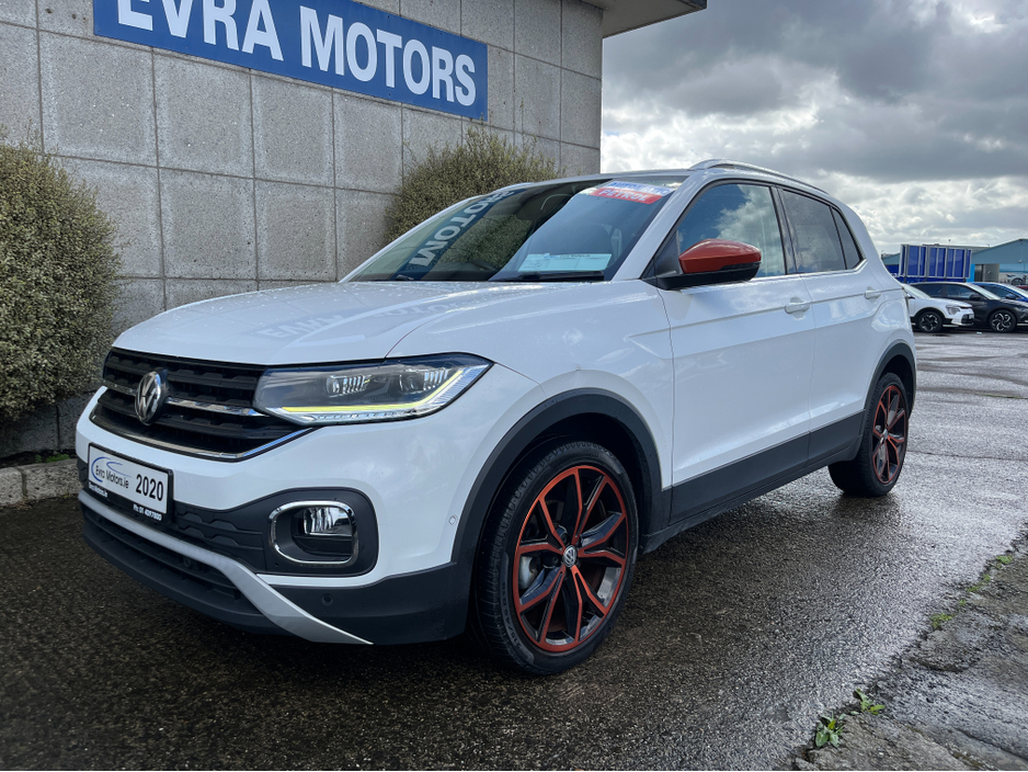 2020 Volkswagen T-Cross - image 5