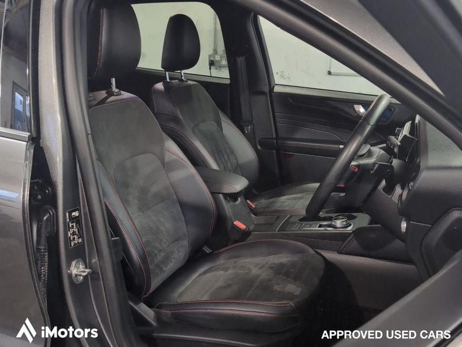 2022 Ford Kuga ST-LINE €26,900