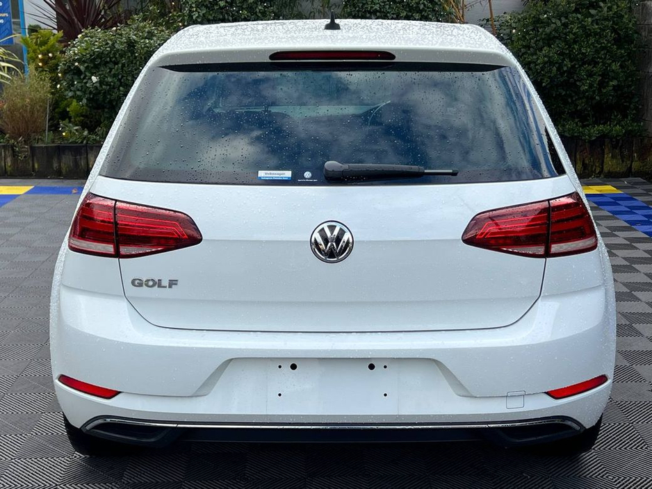 2019 Volkswagen Golf - image 16