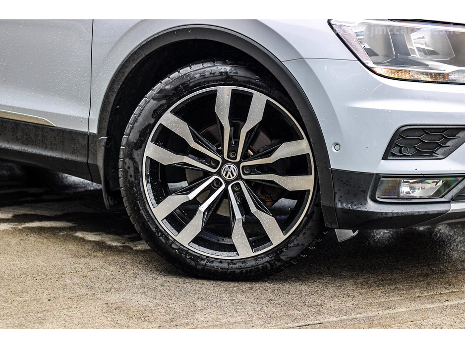 2018 Volkswagen Tiguan - image 6