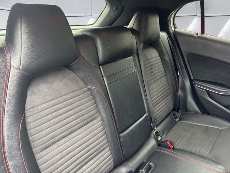 2016 Mercedes-Benz GLA Class - image 11