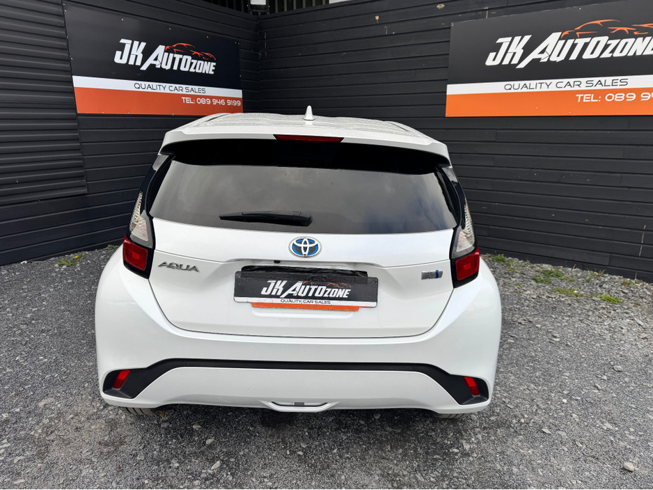 2021 Toyota Aqua - image 5