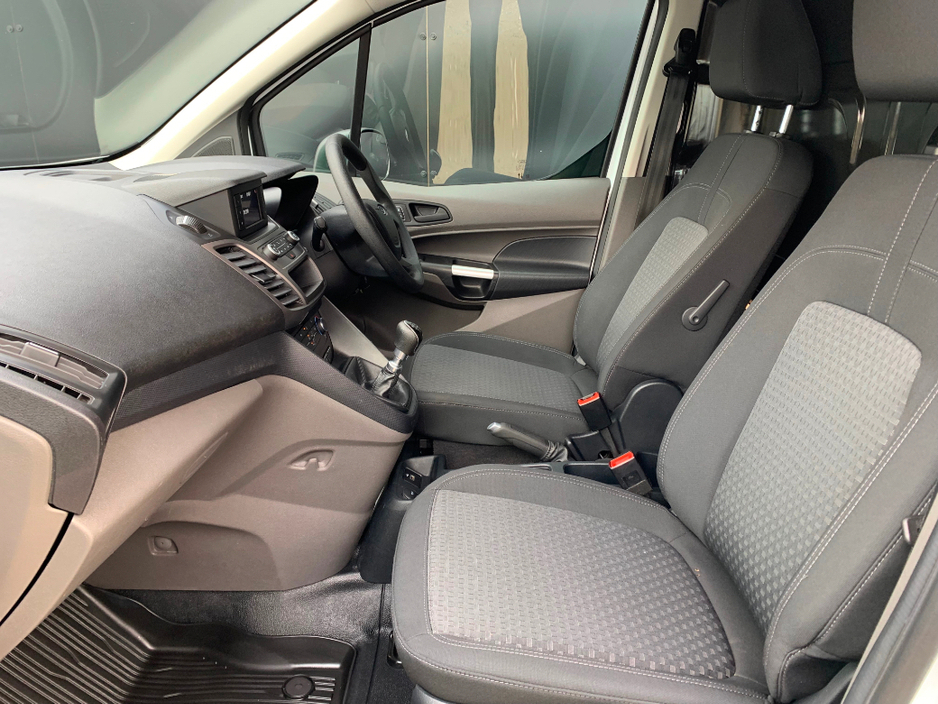 2022 Ford Transit Connect TREND 1.5 TDCI 120 PS LWB 250 // PRICE EXCL. VAT // ALLOY WHEELS, BODY COLOURED BUMPERS AND MIRRORS // STUNNING CONDITION // 09/26 CVRT // TIMING BELT €12,154