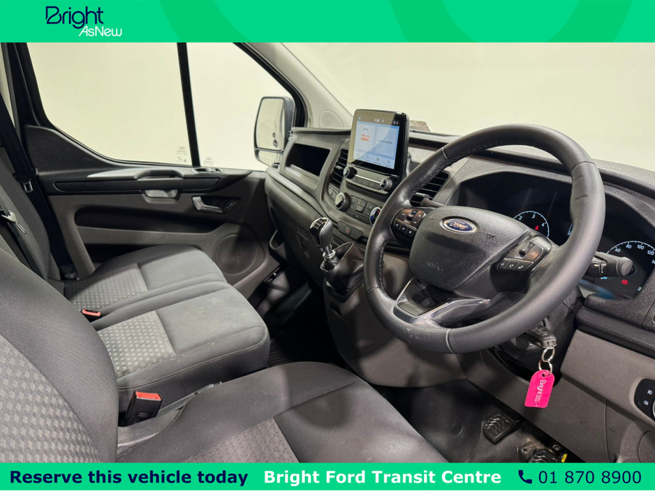 2022 Ford Transit Custom - image 14