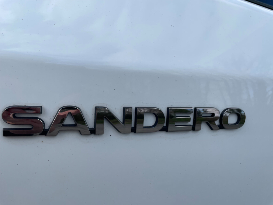 2019 Dacia Sandero - image 12