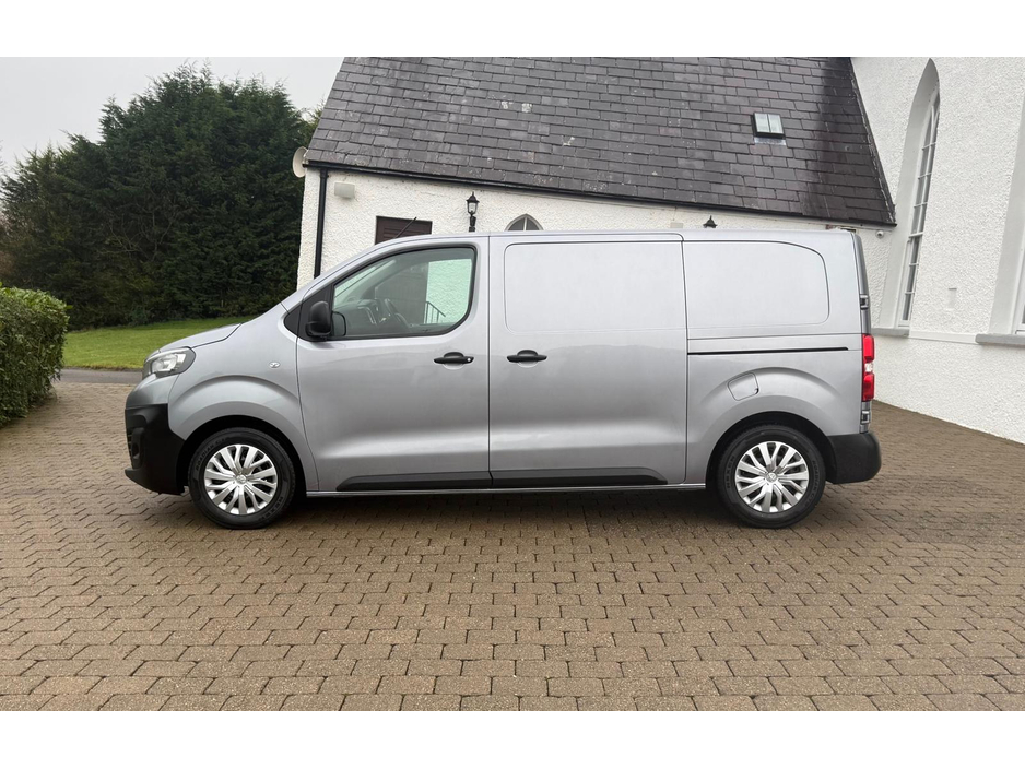 2022 Peugeot Expert Professional NO VAT!! 1.5 BlueHDi 100bhp €17,995