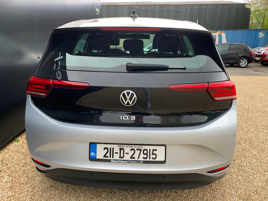 2021 Volkswagen ID.3 - image 4