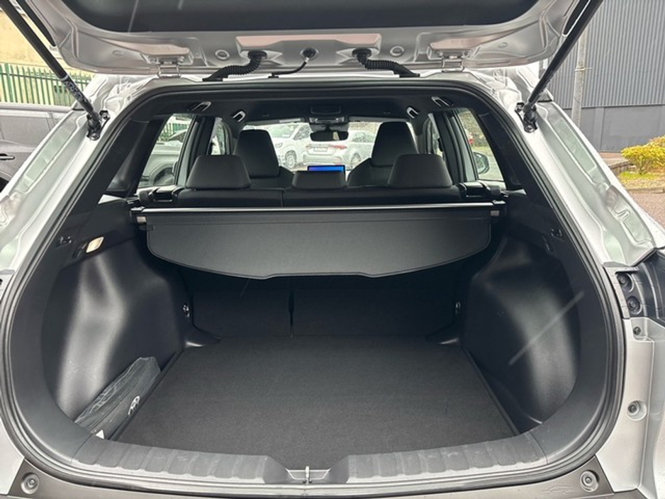 2024 Toyota Corolla Cross - image 10