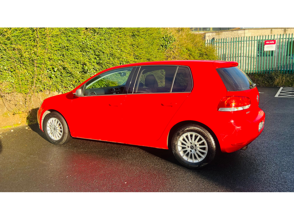 2012 Volkswagen Golf MULTI-FUNC WHEEL // REVERSE CAM // IMMACULATE €7,900