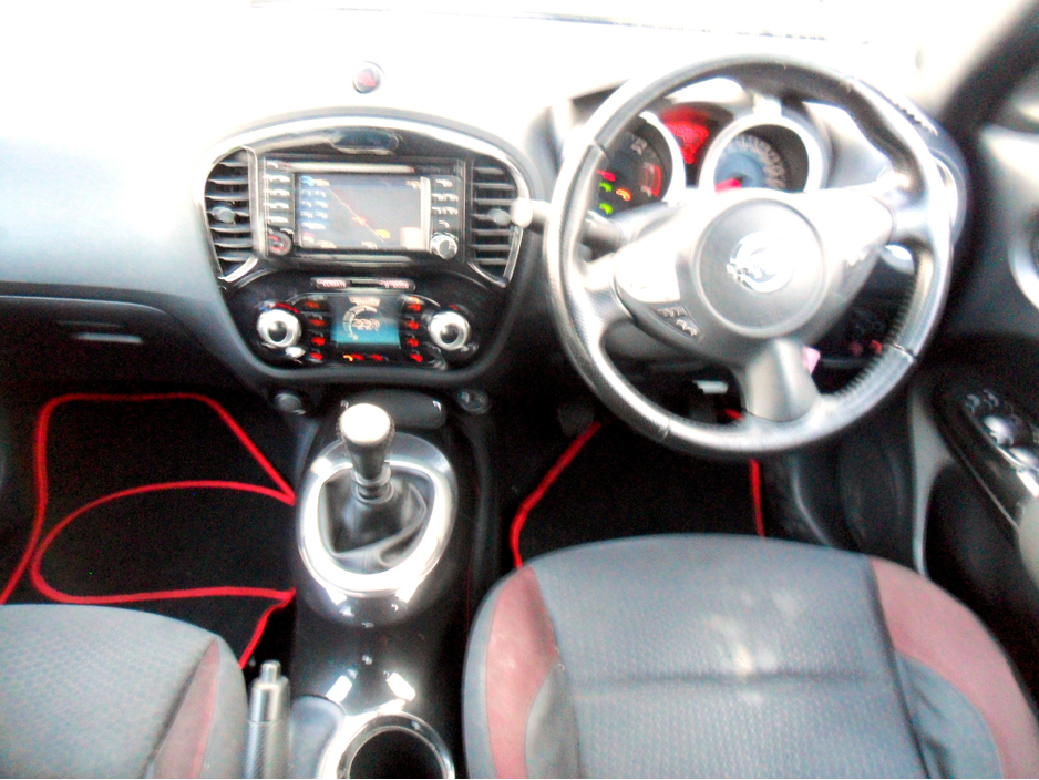2013 Nissan Juke - image 10