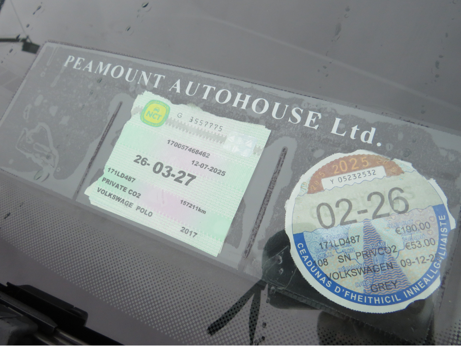 2017 Volkswagen Polo - image 3