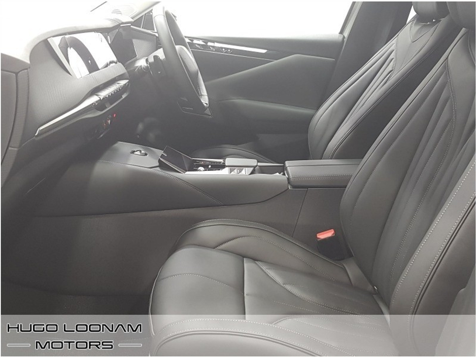 2023 DS Automobiles DS 4 - image 10