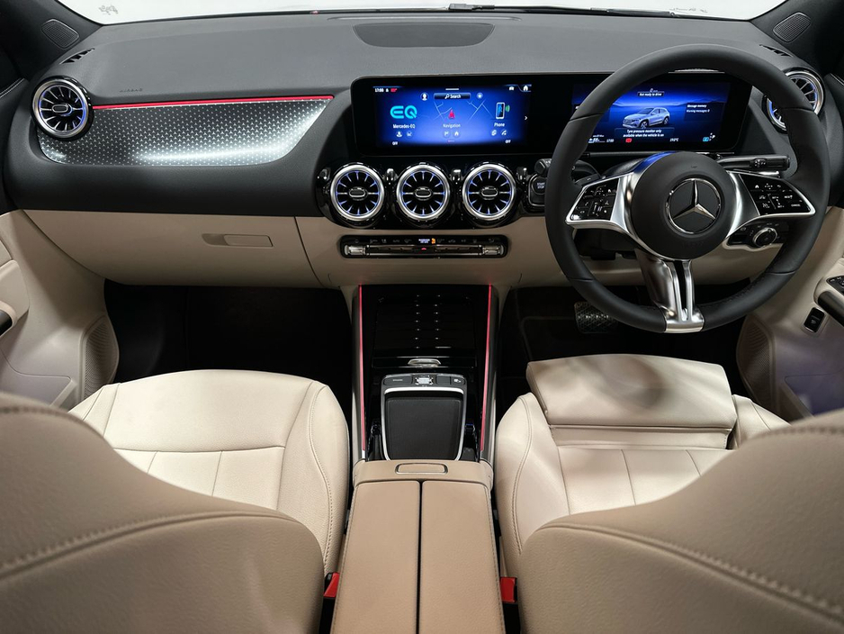 2025 Mercedes-Benz EQA - image 2