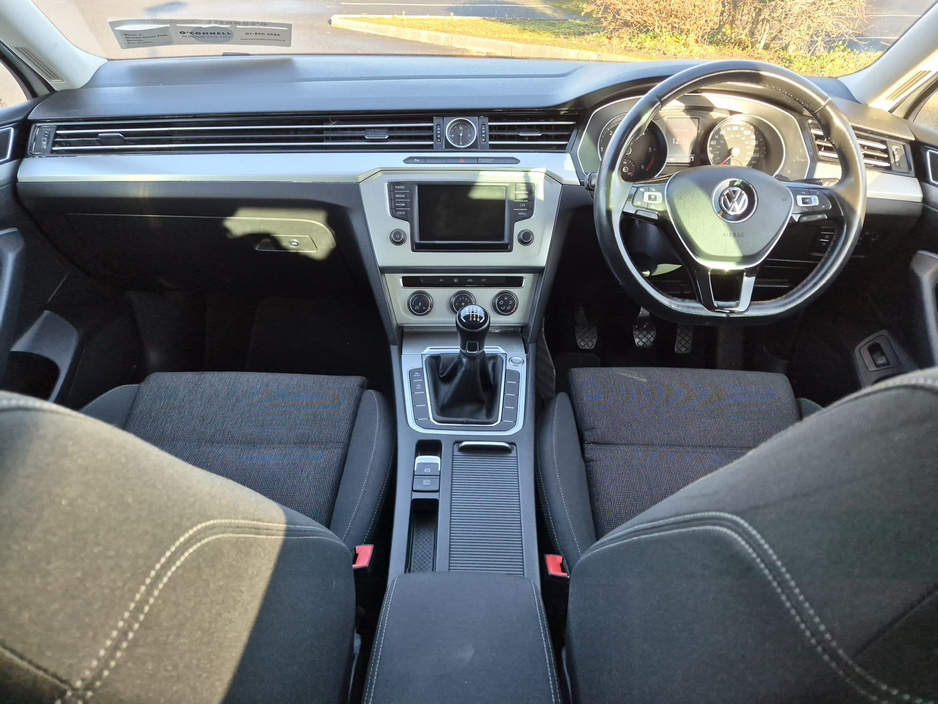 2016 Volkswagen Passat  €9,999