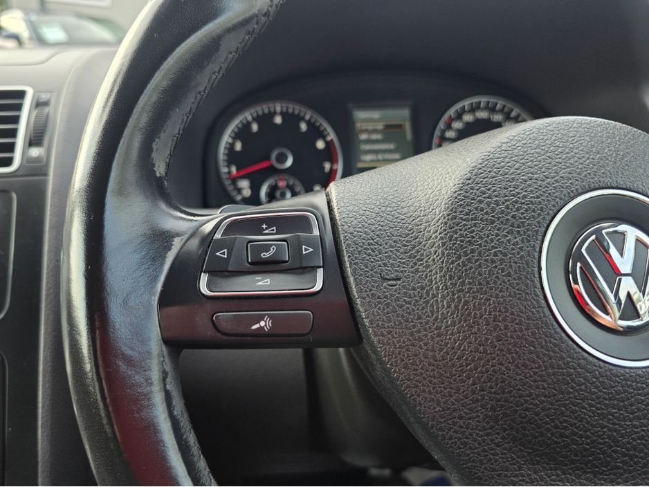 2013 Volkswagen Touran - image 17