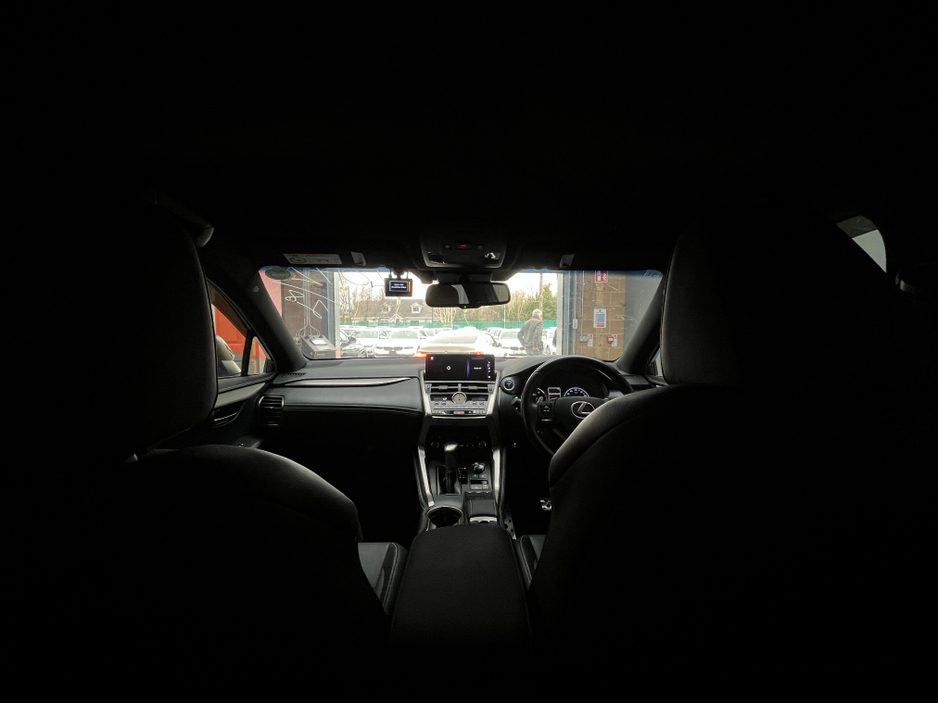 2018 Lexus NX 300 h - image 18