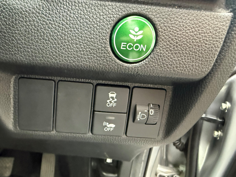 2018 Honda Fit - image 17