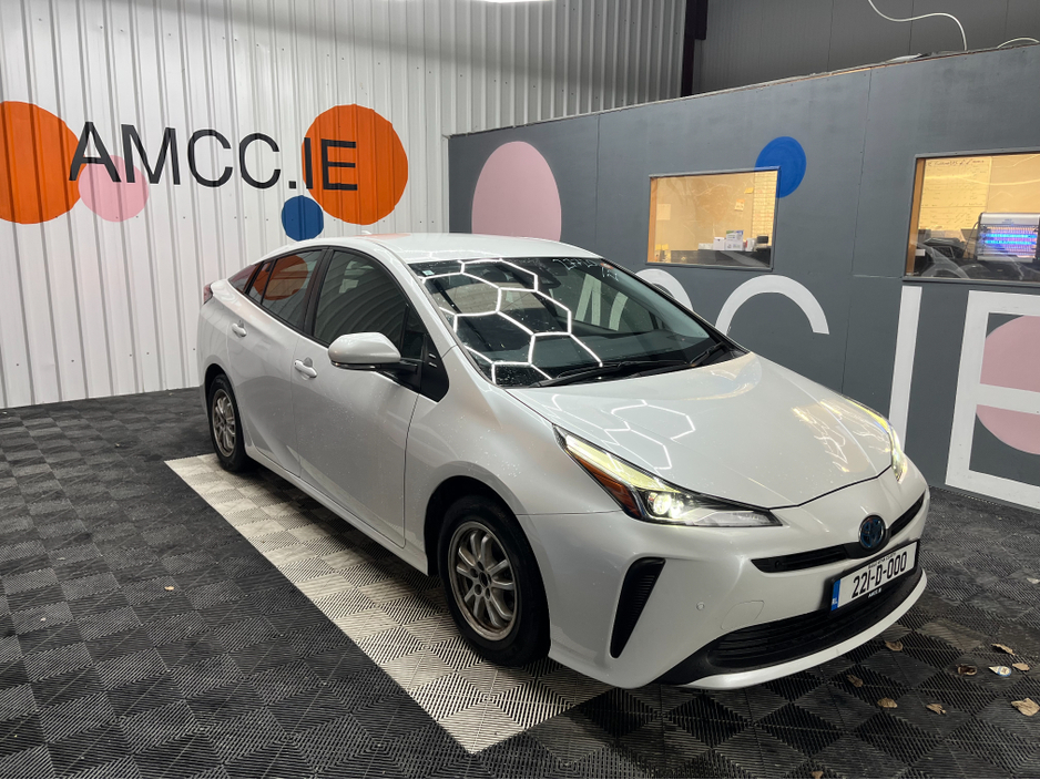 2022 Toyota Prius 2022 TOYOTA PRIUS S 1.8 AUTOMATIC / CRUISE CONTROL / REVERSE CAMERA AND MORE