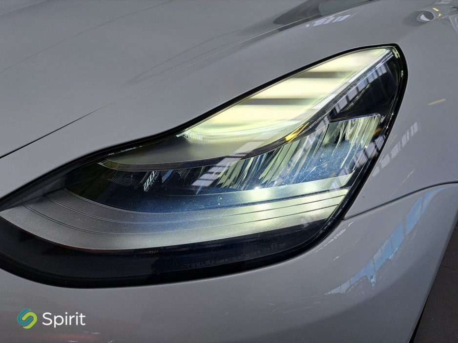 2021 Tesla Model 3 - image 22