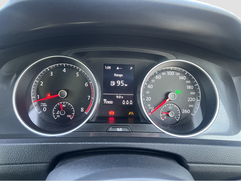 2017 Volkswagen Golf 2017 Volkswagen Golf 1.2 TSI Automatic €16,750