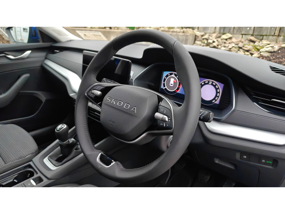 2026 Skoda Octavia COMBI SELECTION 2.0 TDI 115 BHP- NEW CAR WITH DELIVERY MILEAGE AND FACTORY WARRANTY-GREAT SAVING €37,950