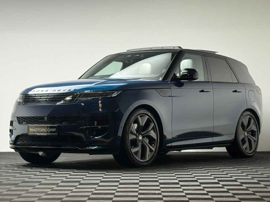 2025 Land Rover Range Rover Sport - image 3