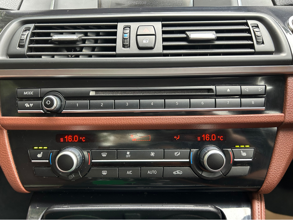 2014 BMW 5 Series - image 15