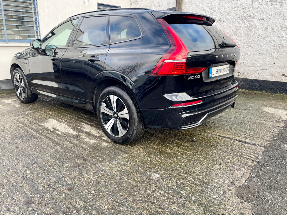 2023 Volvo XC60 T6 RECHARGE PHEV PLUS DARK AWD AUTO 5DR €39,995