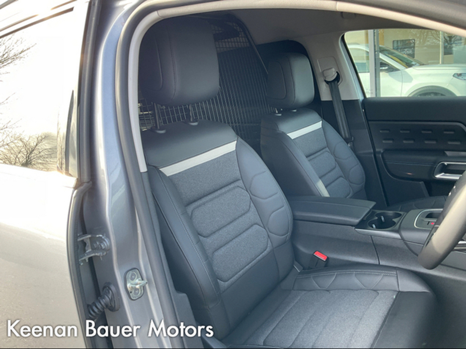 2025 Citroen C5 Aircross - image 7