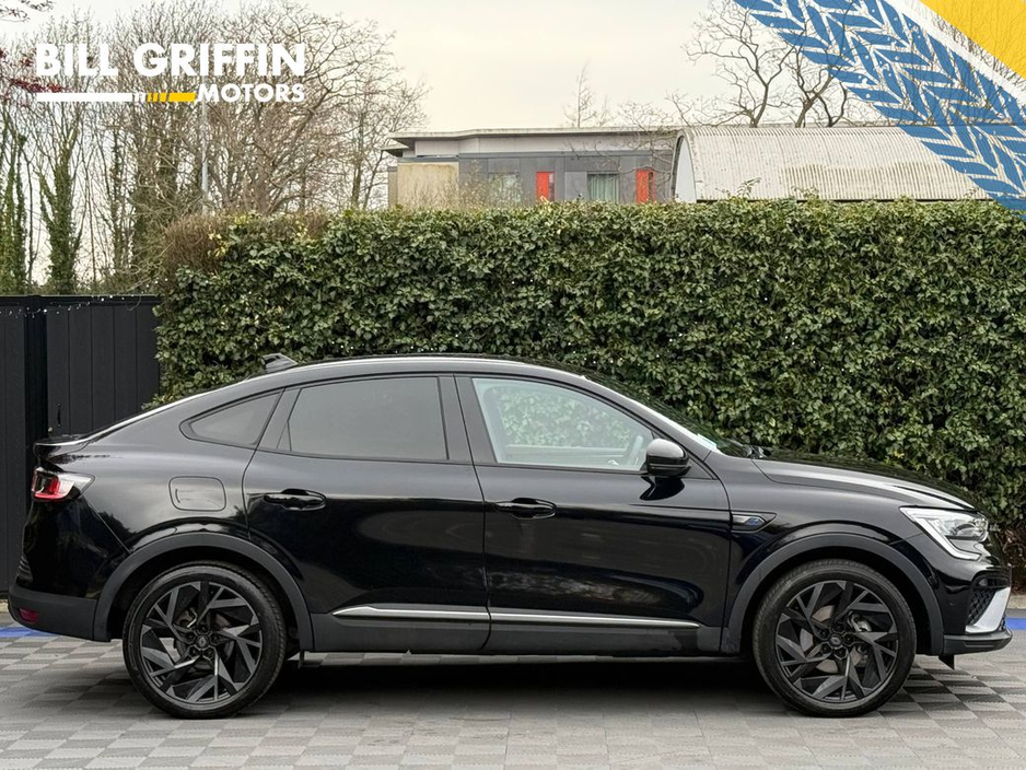 2025 Renault Arkana - image 2