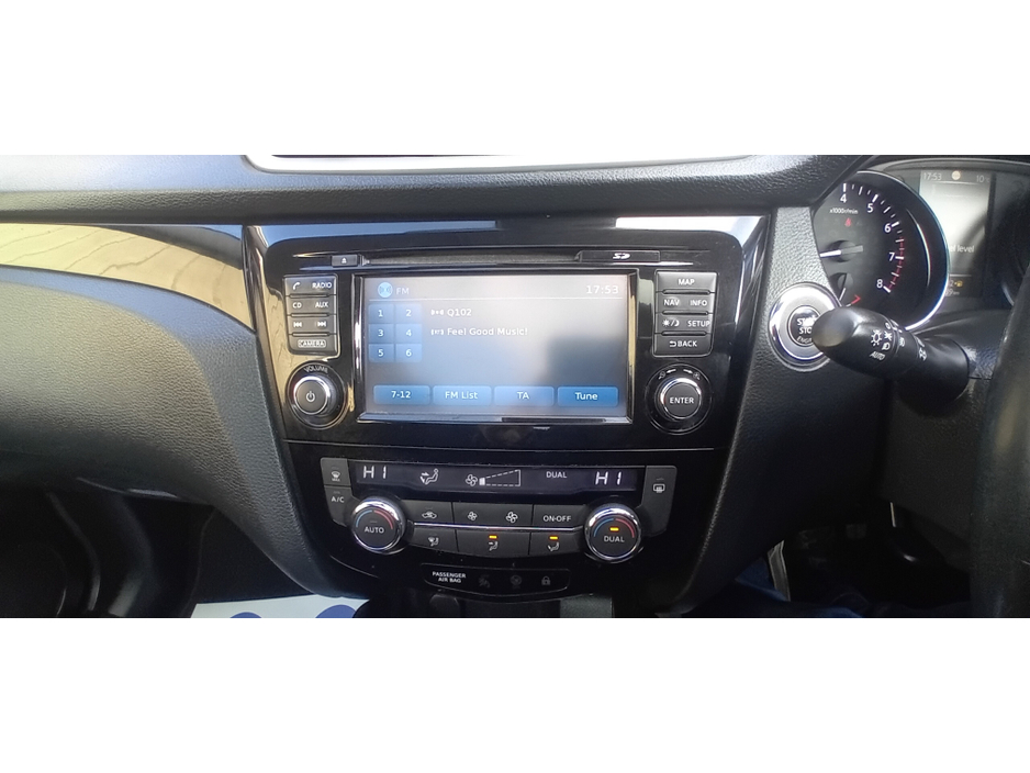 2015 Nissan Qashqai - image 17