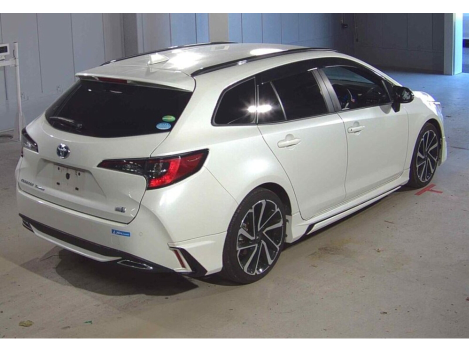 2020 Toyota Corolla - image 3