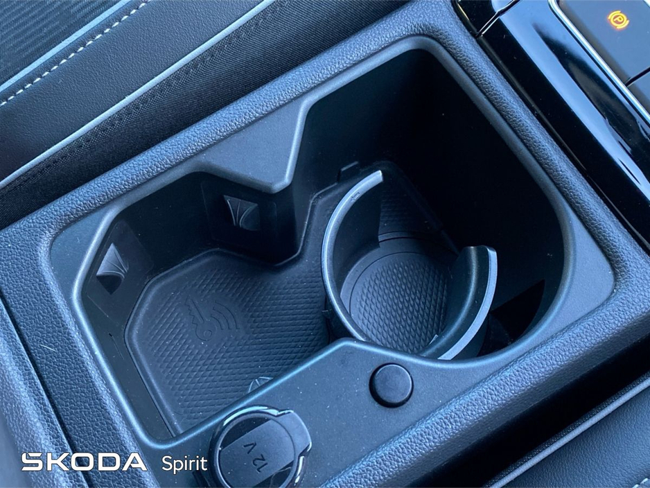 2023 Volkswagen Golf R-Line 1.5TSI 130bhp €31,950