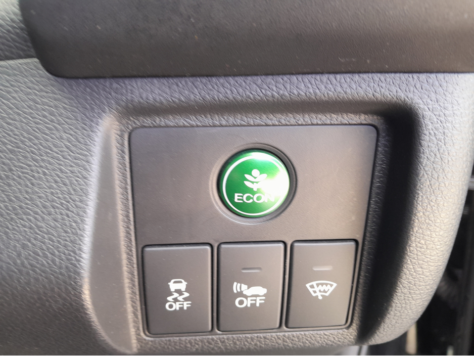 2015 Honda Vezel - image 25