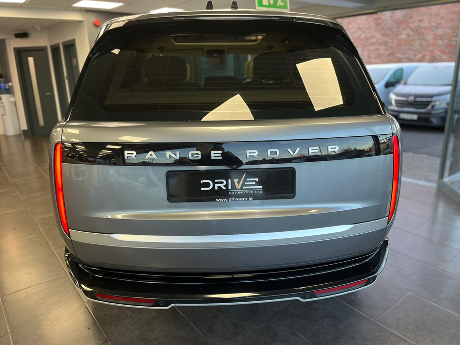 2025 Land Rover Range Rover P550 PHEV AUTOBIOGRAPHY €159,000