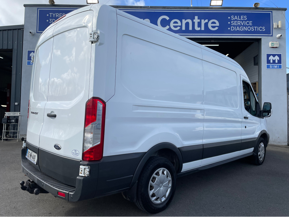 2016 Ford Transit - image 5
