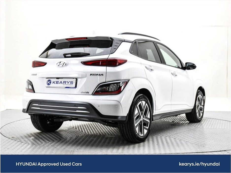 2023 Hyundai Kona EV Premium 64 kWh €23,777