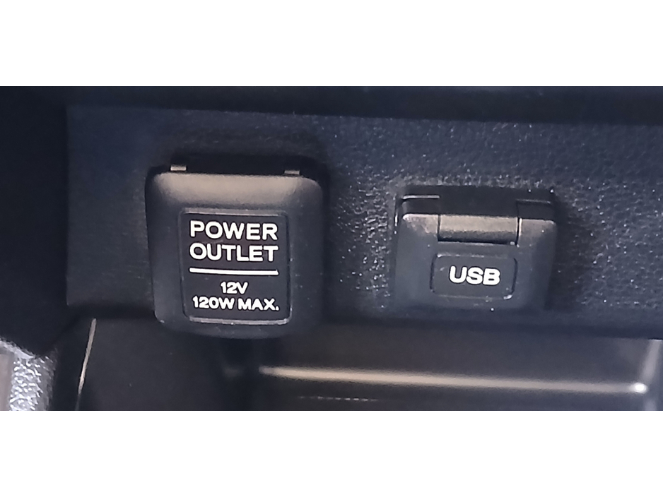 2012 Honda Jazz **AUTOMATIC** 1.3 VTEC EXECUTIVE 5dr - ONLY 29K KLMS €8,950