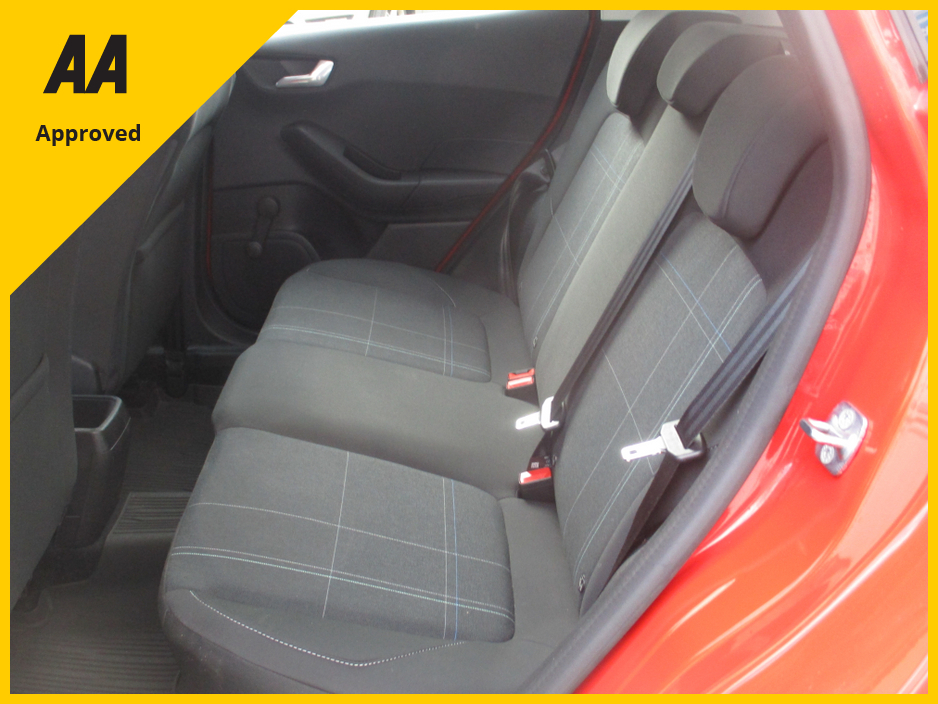 2018 Ford Fiesta - image 6