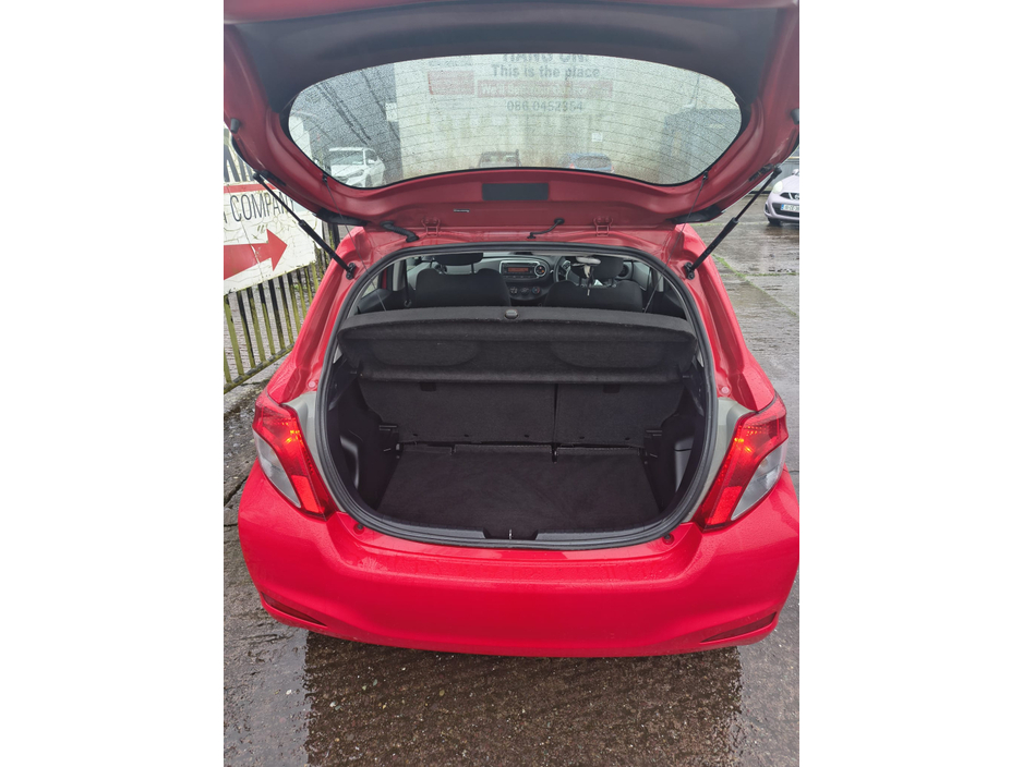 2014 Toyota Yaris 1.0 AURA 4DR €8,950